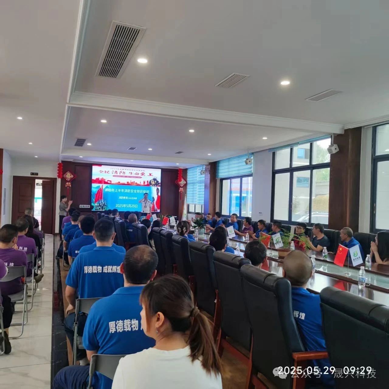 ����װ��