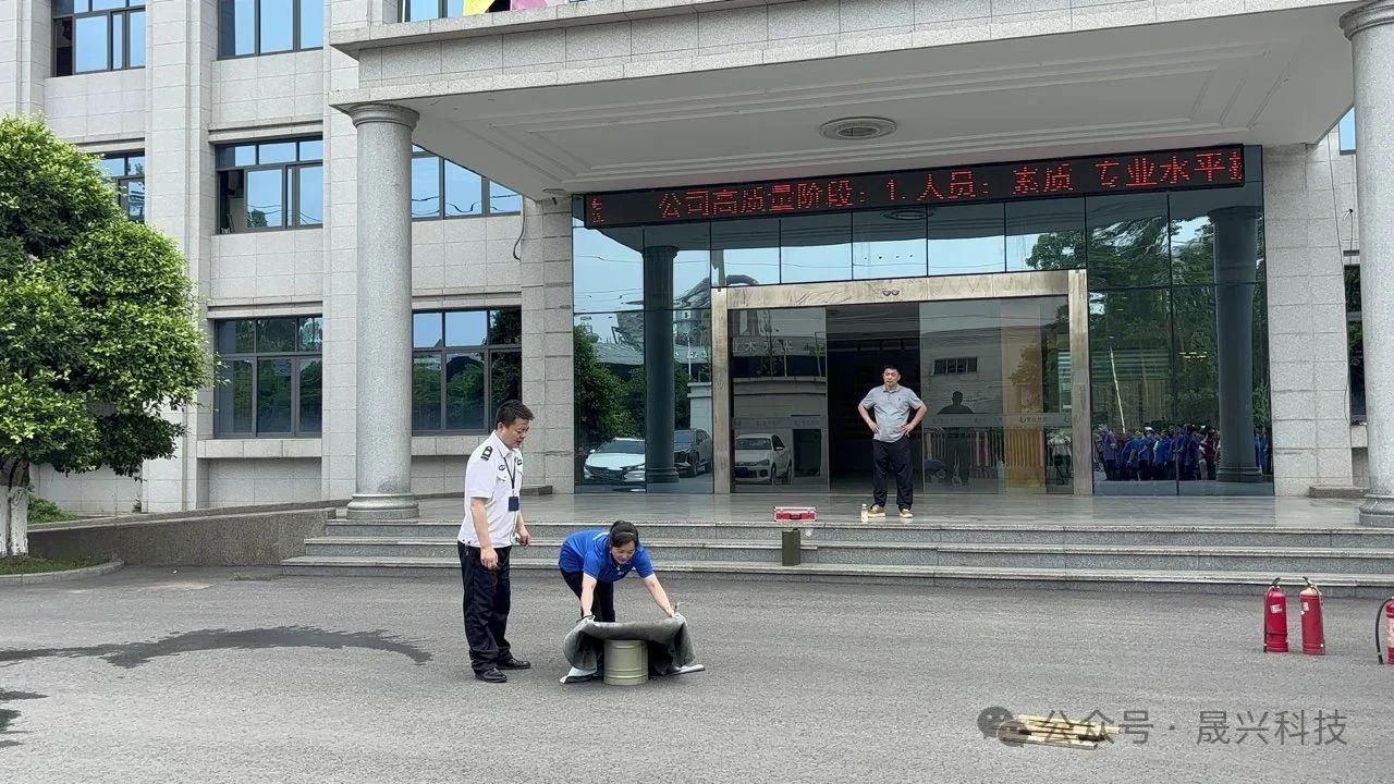 ����װ��