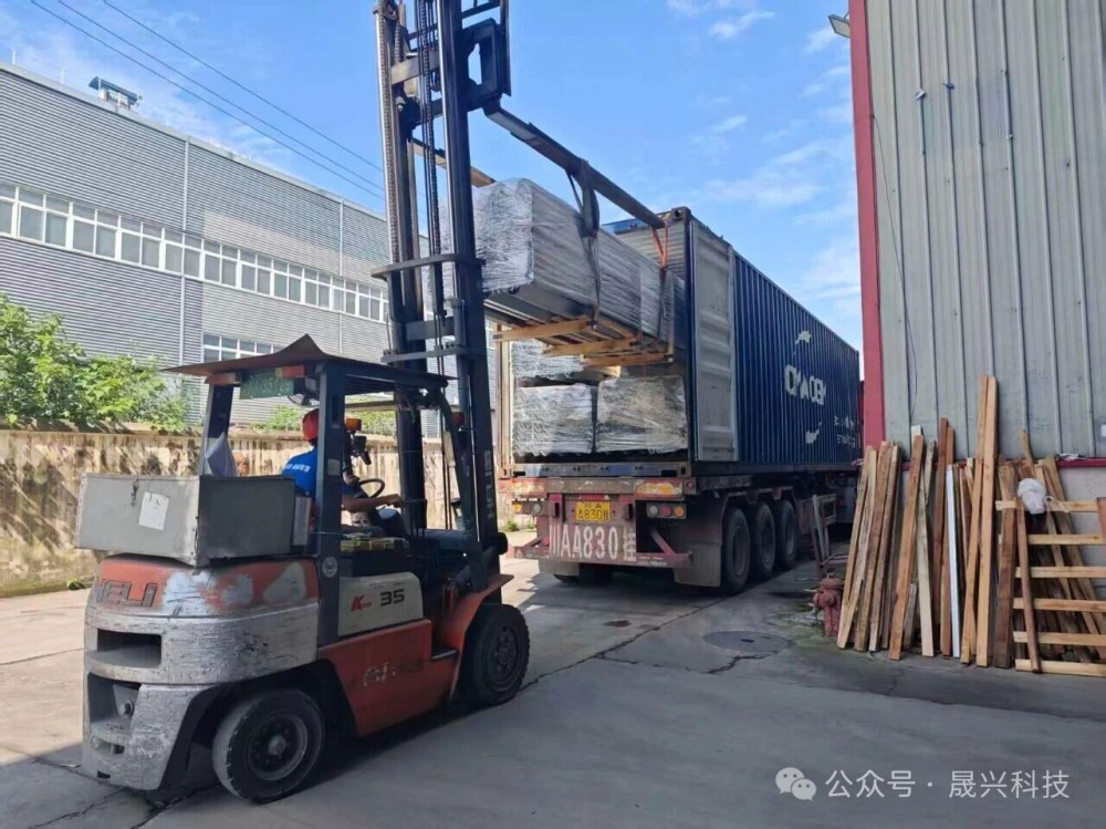 ����װ��